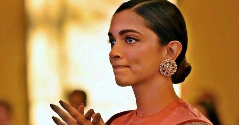 Rani Padmavati AKA Deepika Padukone Apologizes To Fans For Not Winning The Best Actor Award