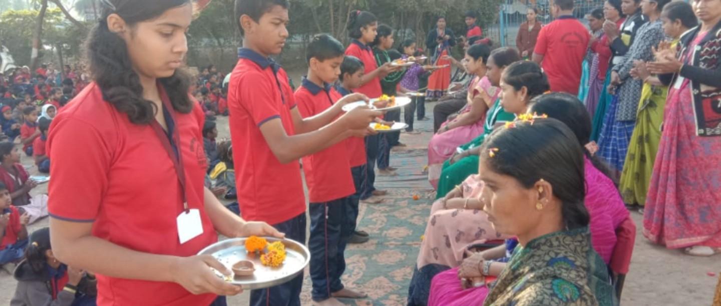 In Today&#8217;s WTF News: Surat Schools To Celebrate Matru-Pitru Pujan Diwas On February 14