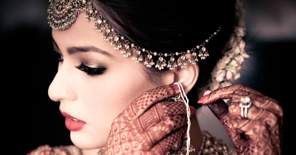 Bridal eye makeup tips for the perfect look? Take a hint!