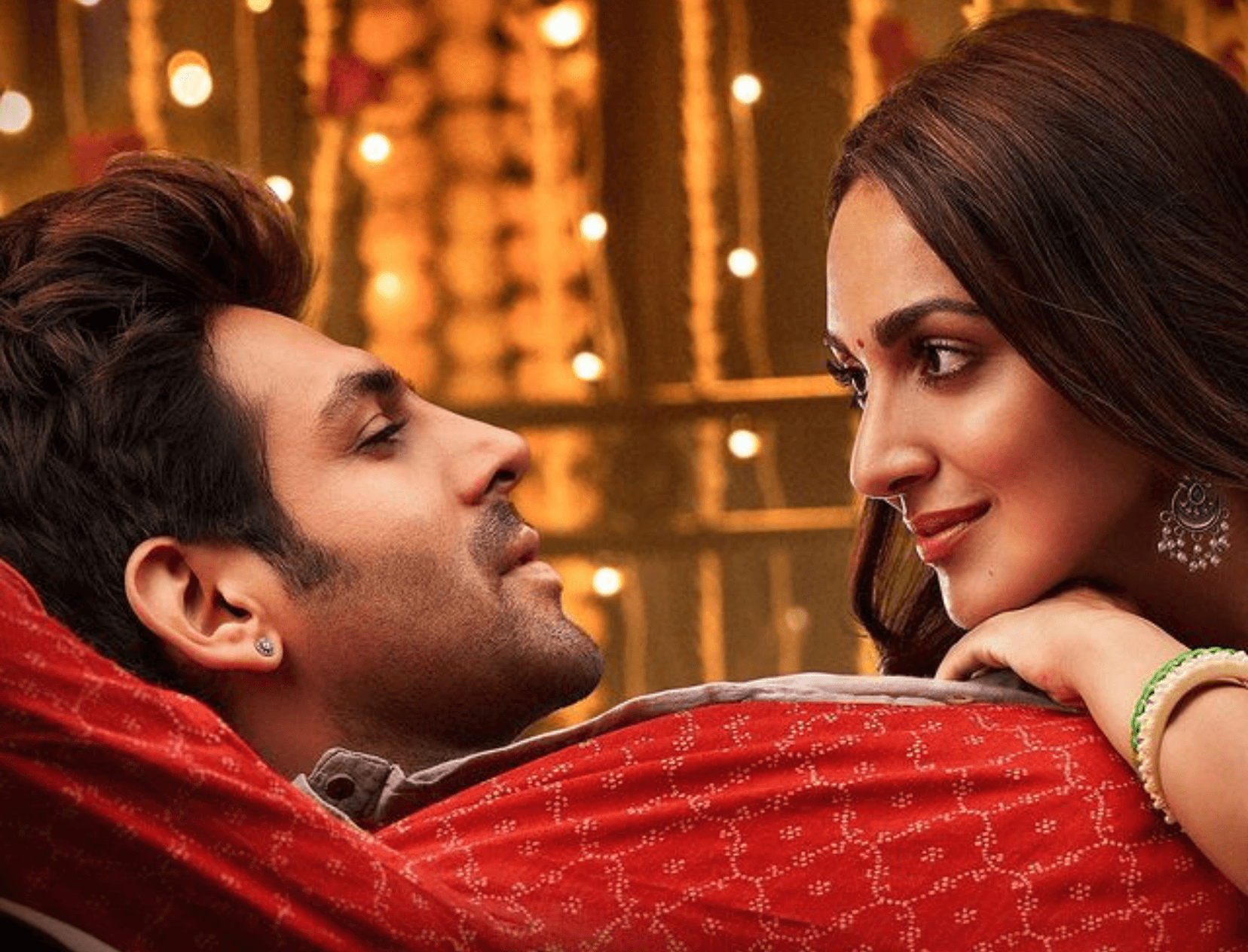 Kartik Aaryan Gets Trolled For Helping Kiara Advani &amp; We Are Confused