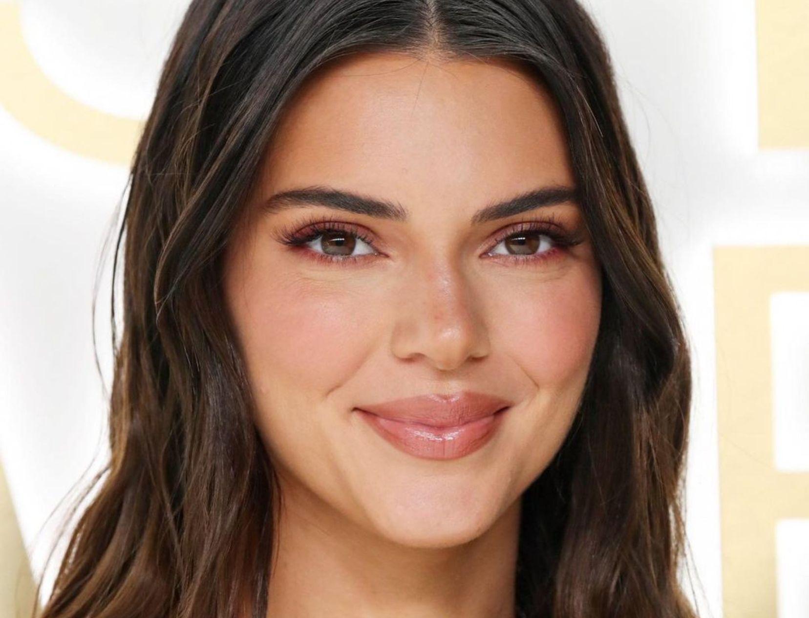 This Is How Kendall Jenner Gets That Sun-Kissed Glow