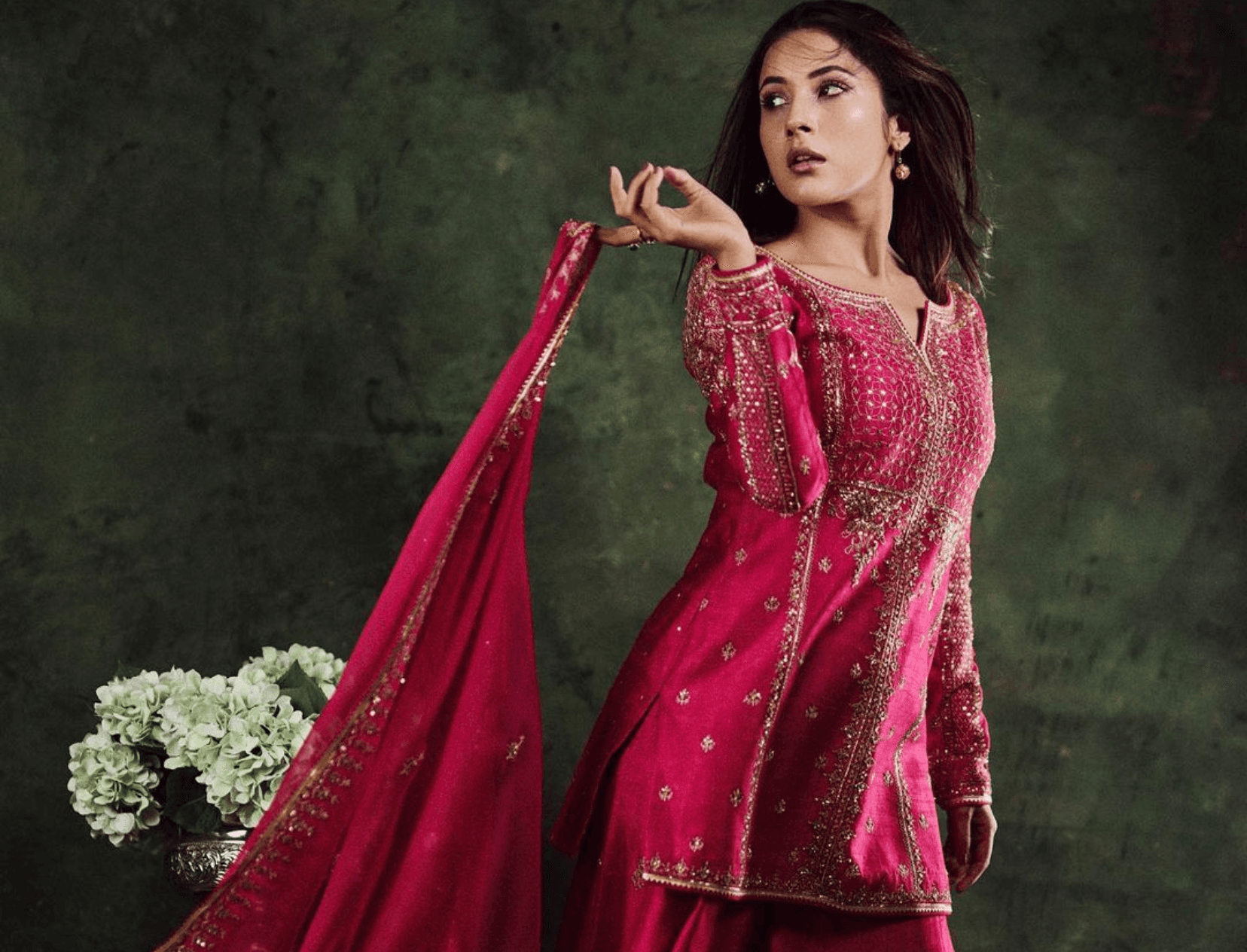 7 Pakistani Suits You Should Cart For The Festive Season