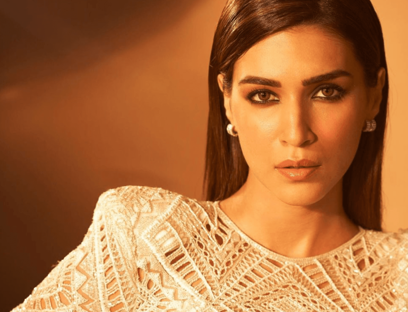 Kriti Sanon’s Favourite Luxury Lipstick Has 5 Affordable Dupes