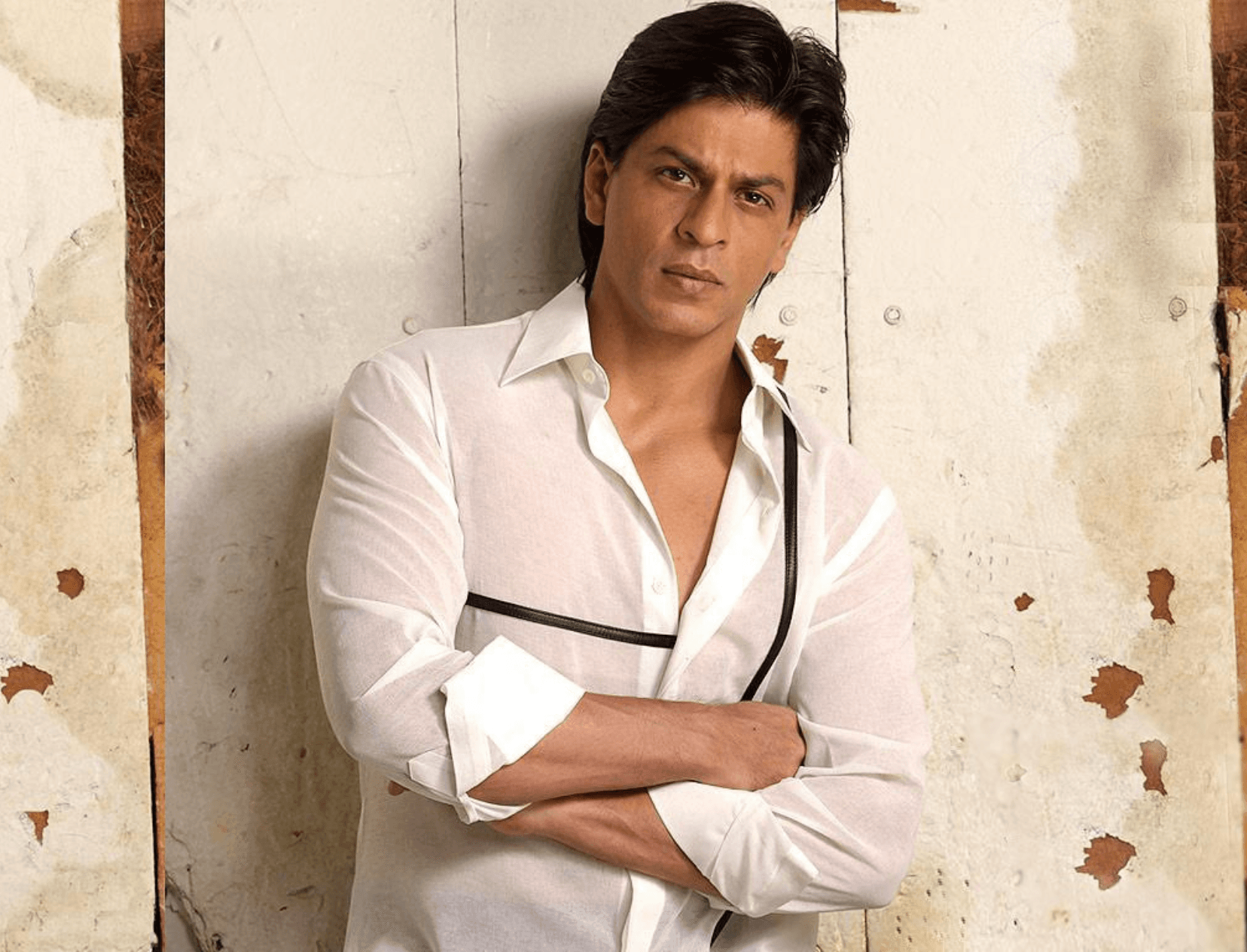 Journalist Reveals That Shah Rukh Khan Was Always Bullied At Bollywood Parties!