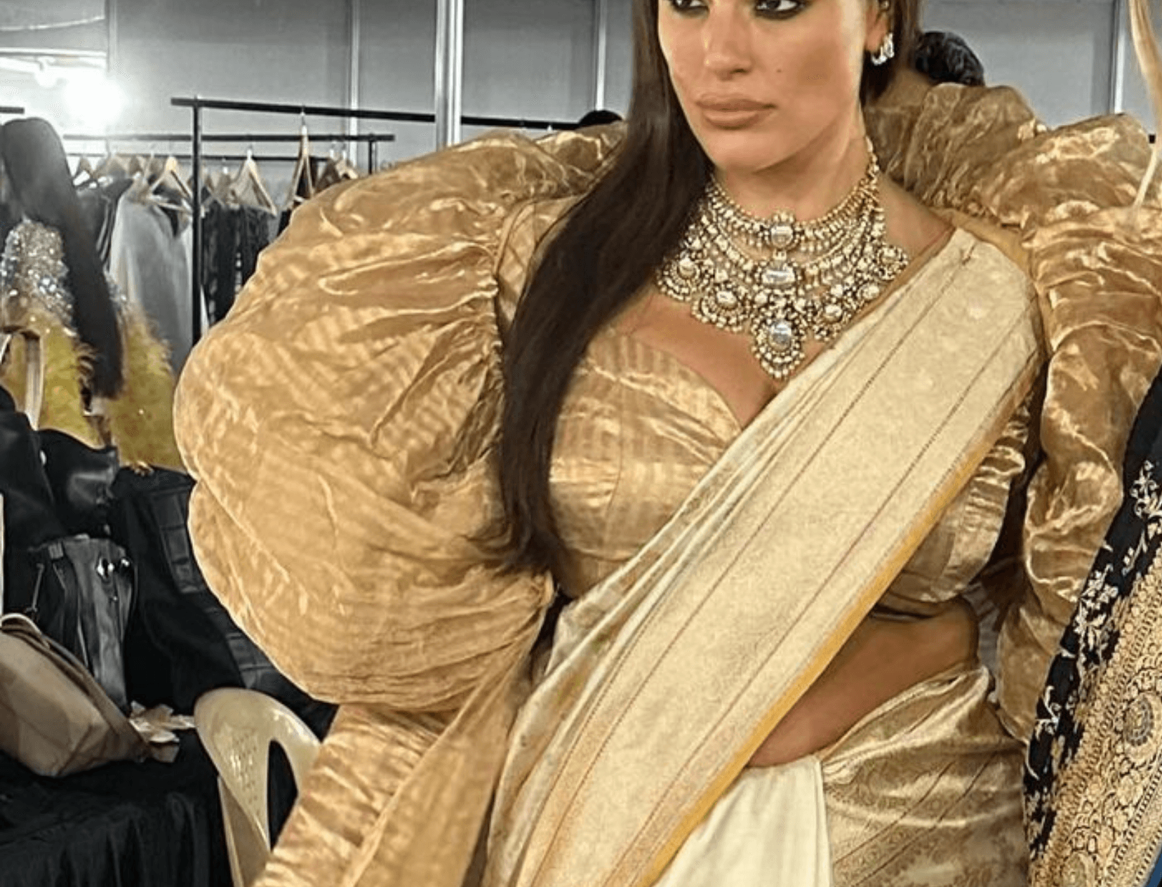 After Gigi Hadid, Another International Model Wears A Saree &amp; We Are Lovin&#8217; It