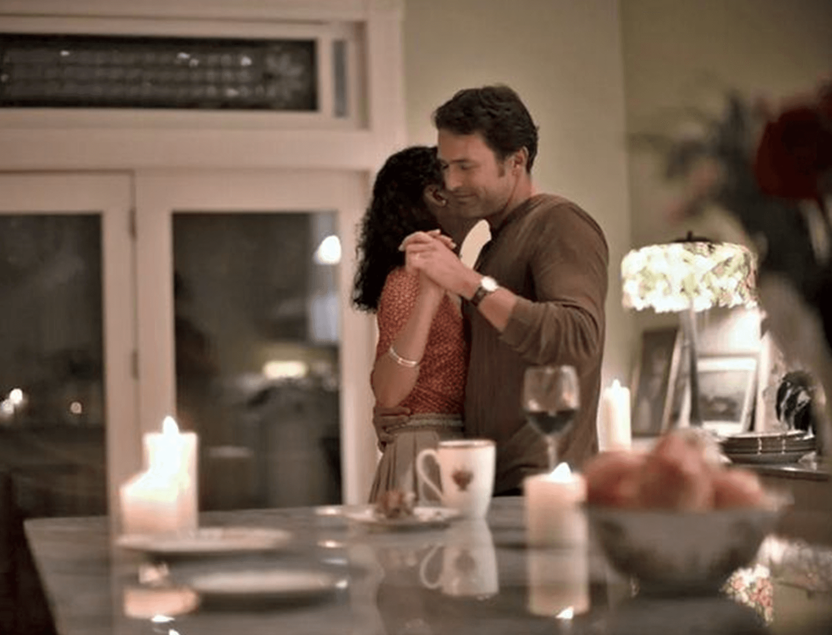 8 Romantic Things You Can Do With Your Partner If You&#8217;re Spending The New Year&#8217;s Eve Together