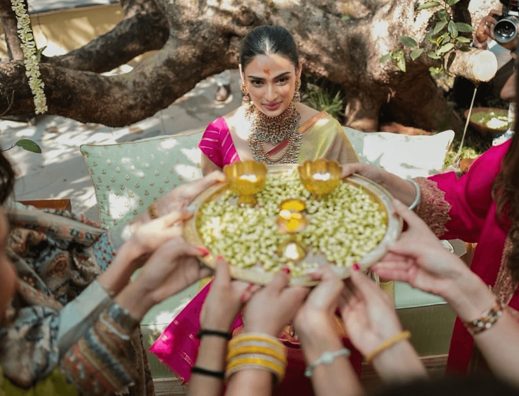 Athiya Shetty’s Wedding Saree Changed Someone’s Life, Here&#8217;s How