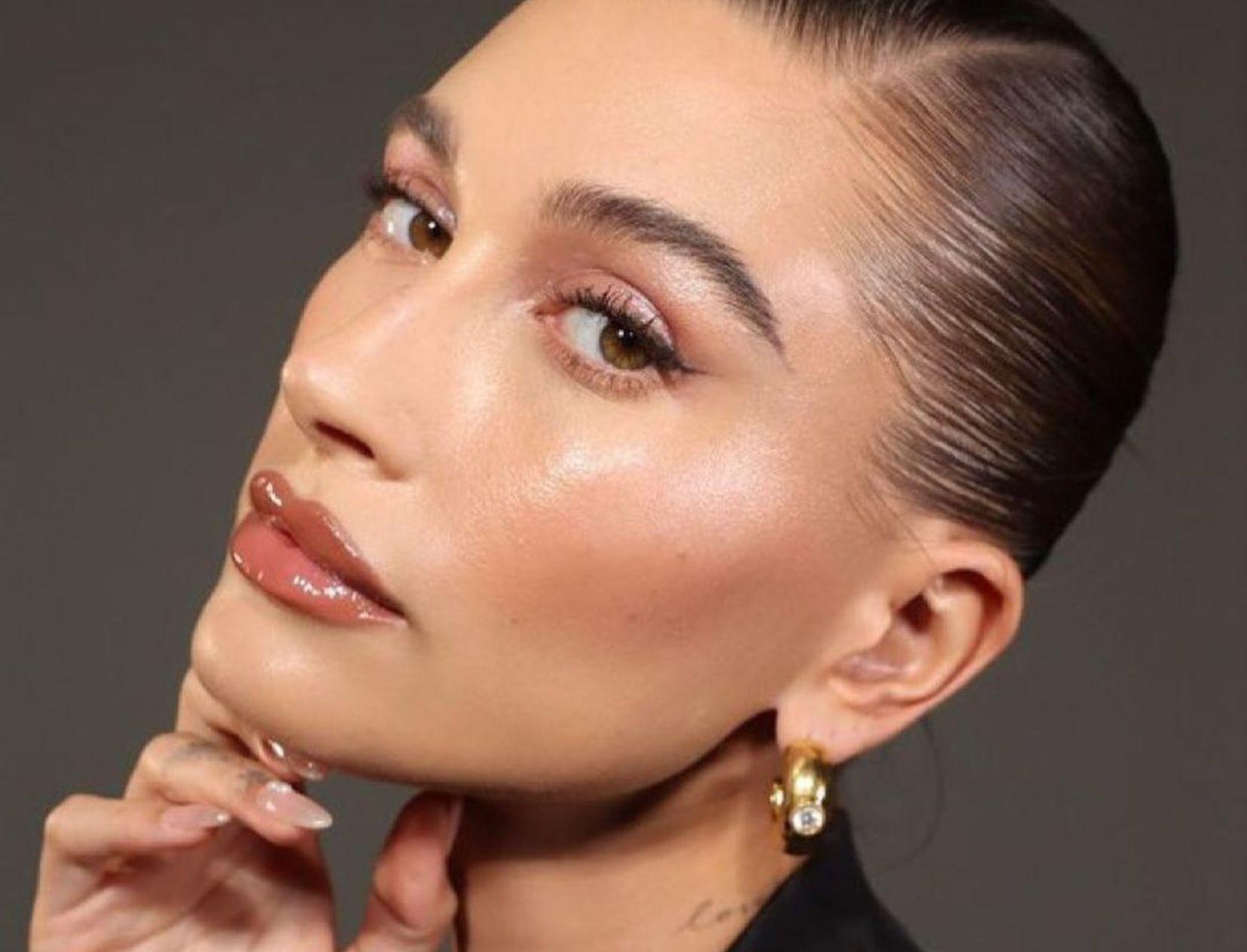 5 Dupes For Hailey Bieber&#8217;s Favourite Mascara