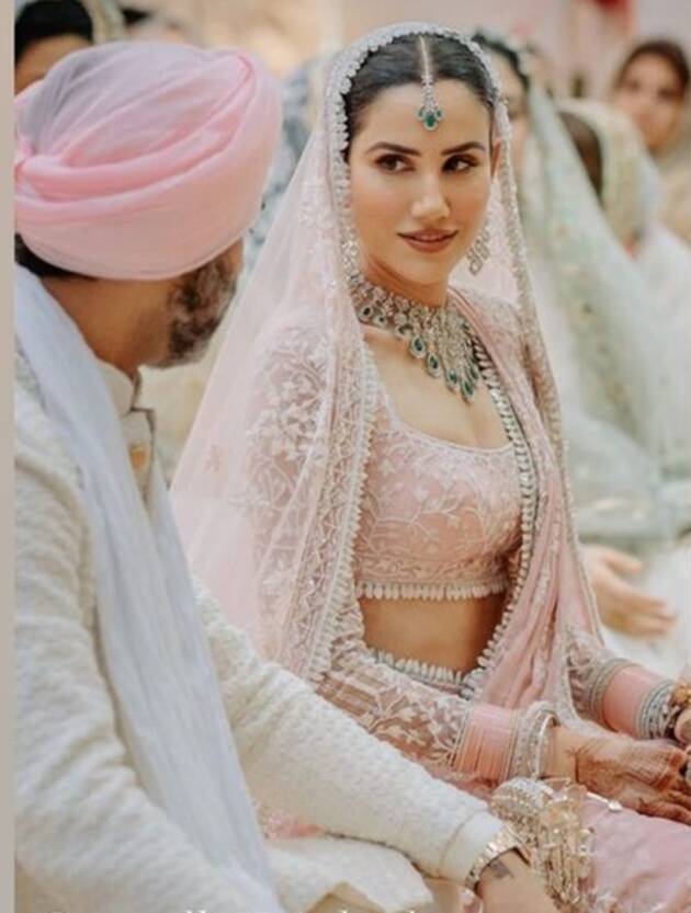 Revisit Anushka Sharma-Virat Kohli's wedding moments on 6th anniversary -  Bollywood Bubble